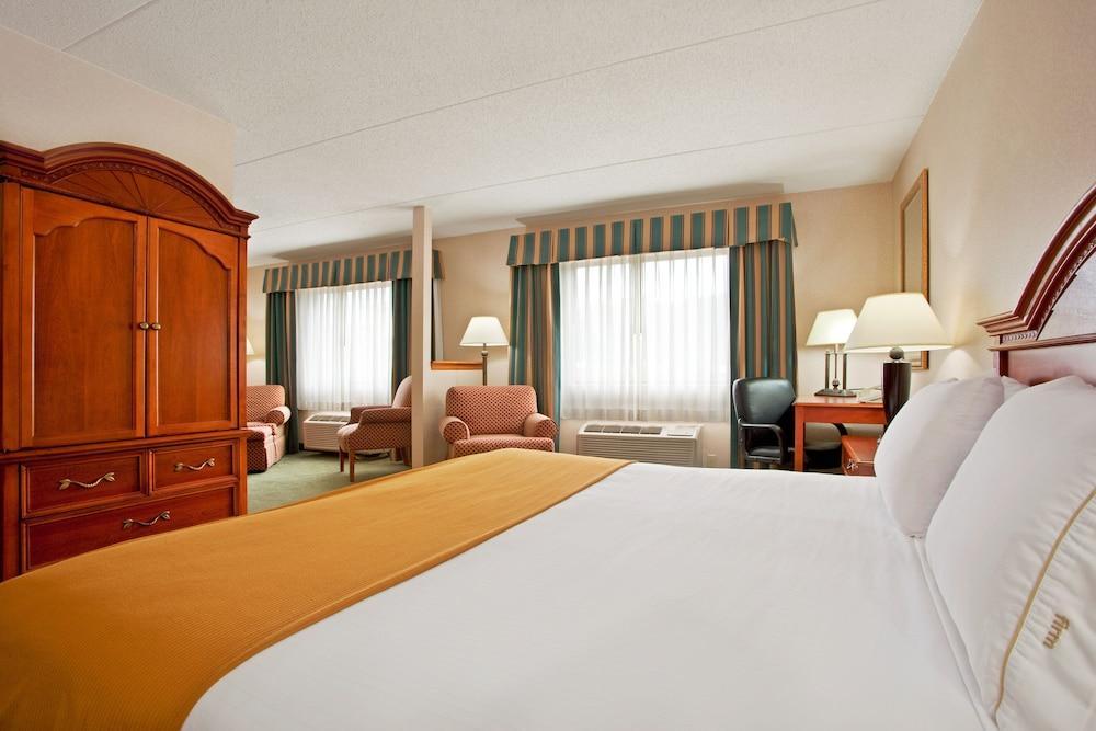Holiday Inn Express Hotel Pittsburgh-North/Harmarville By Ihg Kültér fotó